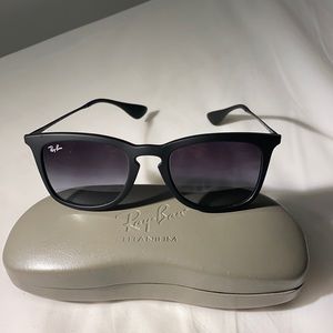 Rayban Womens -Gradient Lense -Black Square Frames -standard size